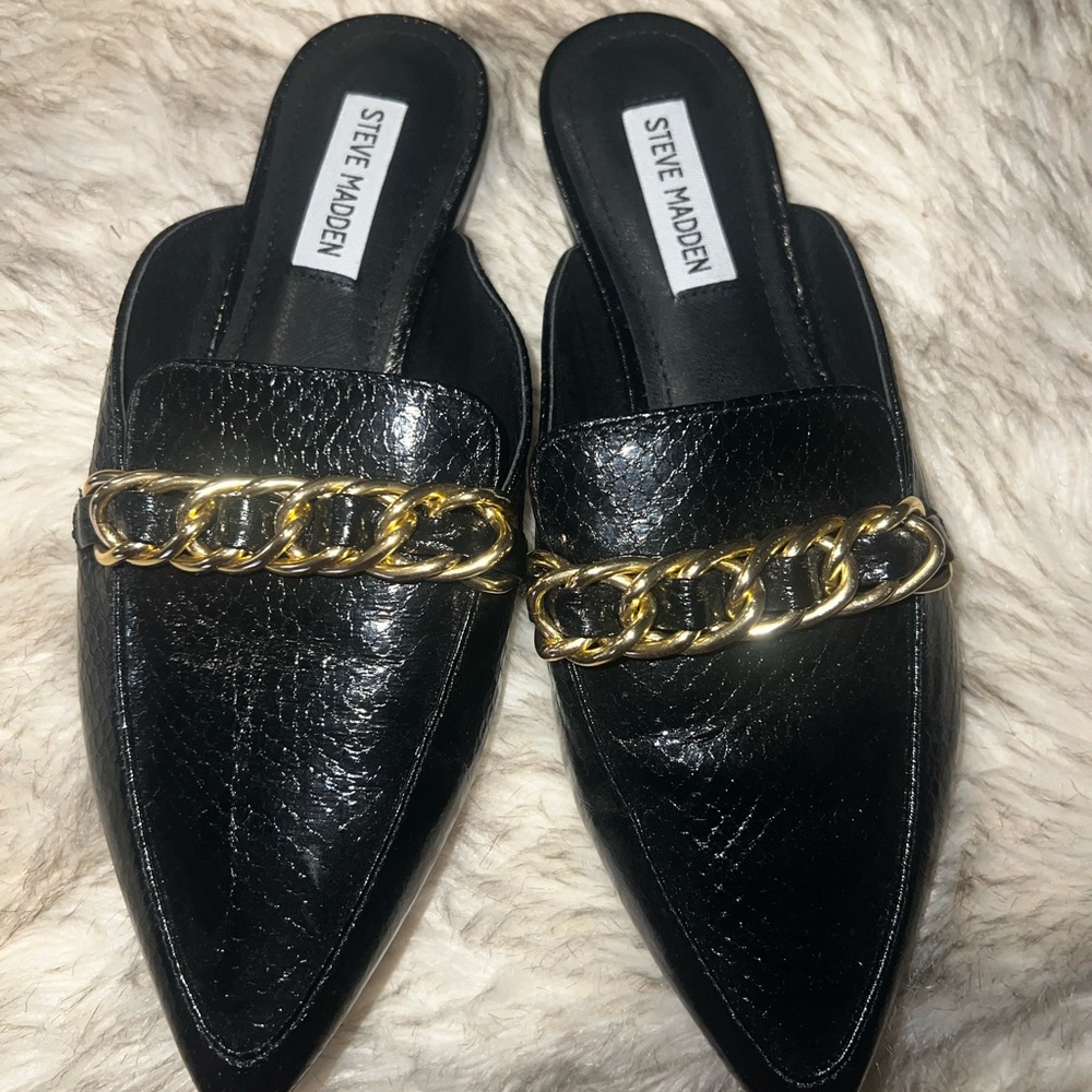 Steve Madden Black Mules with Gold Chain sz 8.5